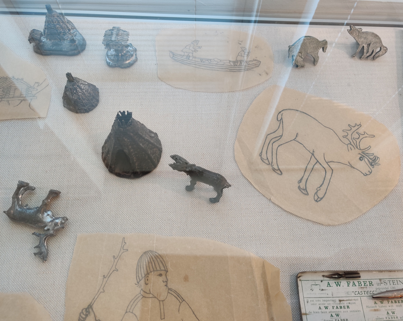 Andreas Alariesto, dessins et petites sculptures en métal